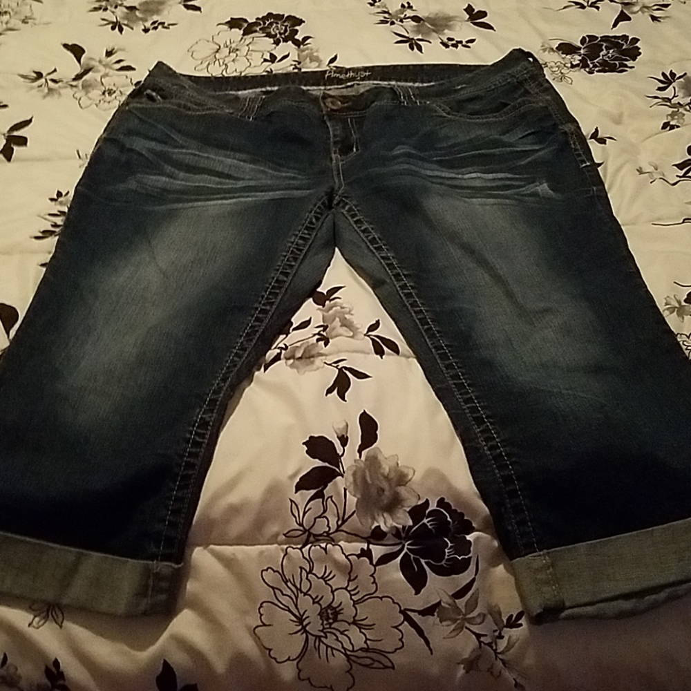 Jean capris